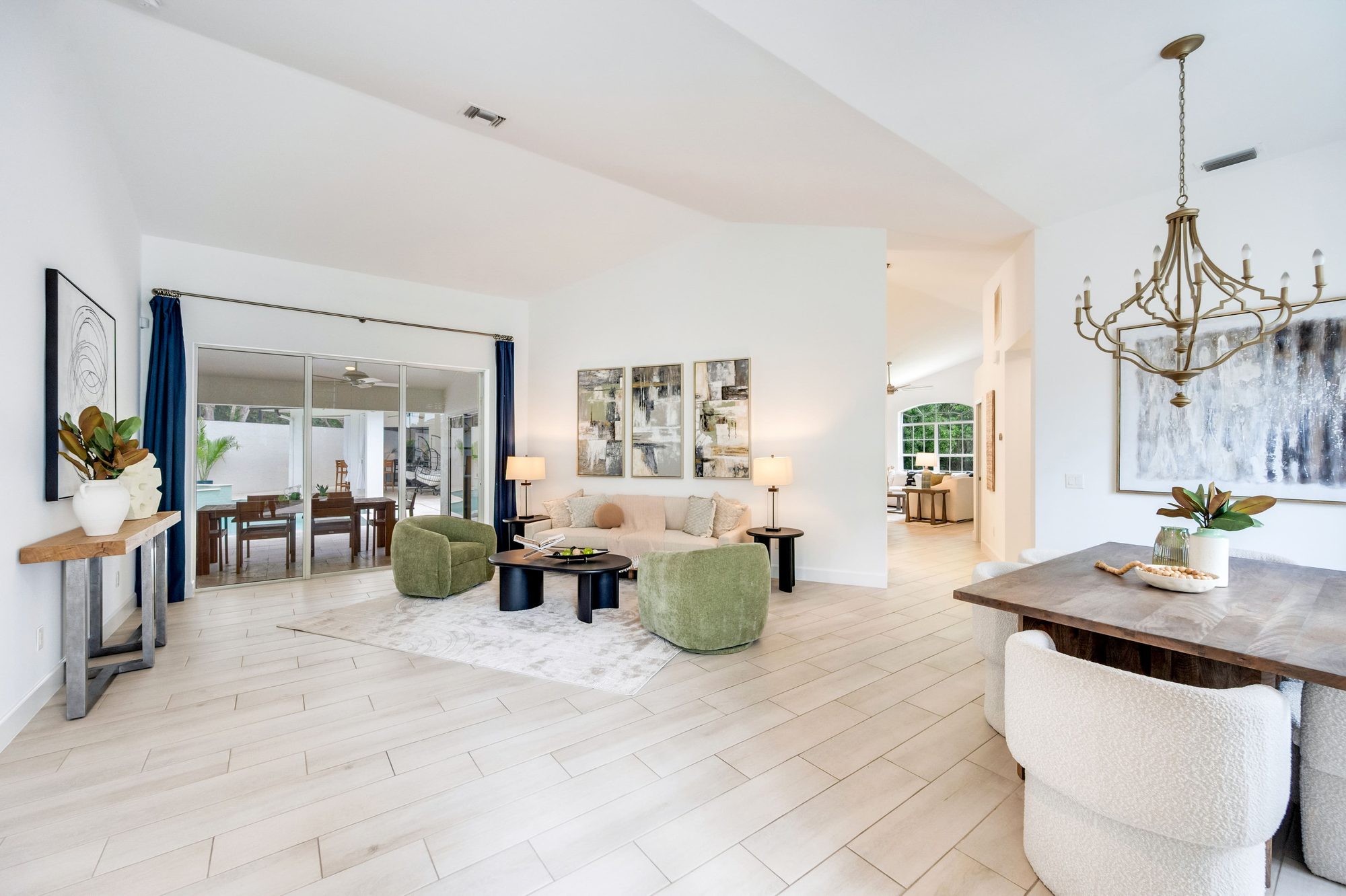 Interior real estate photo by NaplesArchMedia